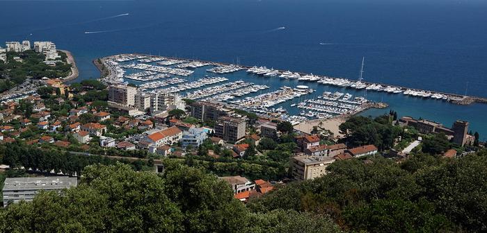 Mandelieu-la-Napoule - Immobilier - CENTURY 21 Marina Immobilier- vue du port et du château