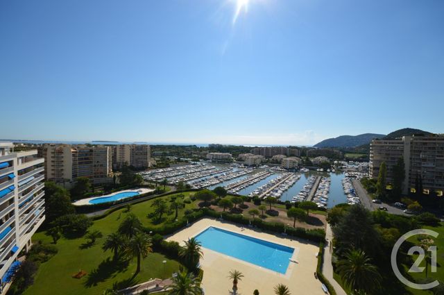 Appartement F5 à vendre - 5 pièces - 128.7 m2 - MANDELIEU LA NAPOULE - 06 - PROVENCE-ALPES-COTE-D-AZUR - Century 21 Marina Immobilier