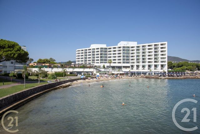 Appartement F3 à vendre - 3 pièces - 64.53 m2 - MANDELIEU LA NAPOULE - 06 - PROVENCE-ALPES-COTE-D-AZUR - Century 21 Marina Immobilier