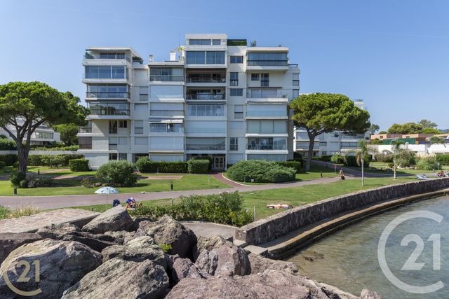 Appartement F3 à vendre - 3 pièces - 64.53 m2 - MANDELIEU LA NAPOULE - 06 - PROVENCE-ALPES-COTE-D-AZUR - Century 21 Marina Immobilier