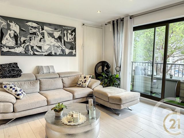 Appartement F2 à vendre - 2 pièces - 46.2 m2 - MANDELIEU LA NAPOULE - 06 - PROVENCE-ALPES-COTE-D-AZUR - Century 21 Marina Immobilier