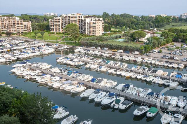 Appartement F2 à vendre - 2 pièces - 51.25 m2 - MANDELIEU LA NAPOULE - 06 - PROVENCE-ALPES-COTE-D-AZUR - Century 21 Marina Immobilier