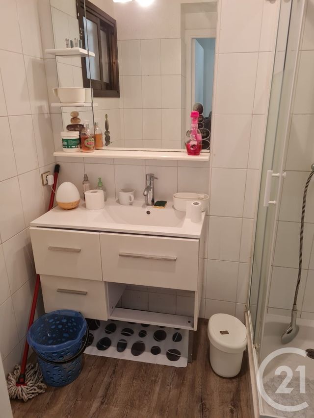 Afficher la photo en grand Appartement F2 à vendre - 2 pièces - 27.68 m2 - MANDELIEU LA NAPOULE - 06 - PROVENCE-ALPES-COTE-D-AZUR - Century 21 Marina Immobilier