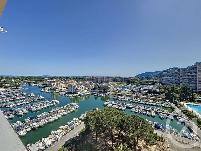 Afficher la photo en grand Appartement F1 à vendre - 1 pièce - 27.22 m2 - MANDELIEU LA NAPOULE - 06 - PROVENCE-ALPES-COTE-D-AZUR - Century 21 Marina Immobilier