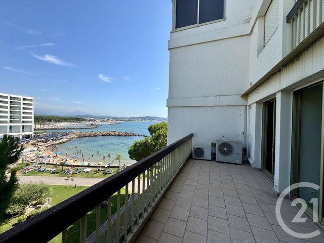 Afficher la photo en grand Appartement F3 à vendre - 3 pièces - 84.48 m2 - MANDELIEU LA NAPOULE - 06 - PROVENCE-ALPES-COTE-D-AZUR - Century 21 Marina Immobilier