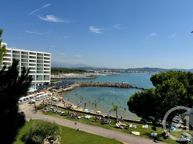 Afficher la photo en grand Appartement F3 à vendre - 3 pièces - 84.48 m2 - MANDELIEU LA NAPOULE - 06 - PROVENCE-ALPES-COTE-D-AZUR - Century 21 Marina Immobilier