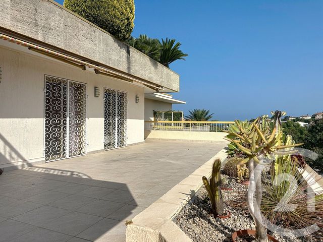 Afficher la photo en grand Appartement F5 à vendre - 5 pièces - 122.57 m2 - MANDELIEU LA NAPOULE - 06 - PROVENCE-ALPES-COTE-D-AZUR - Century 21 Marina Immobilier