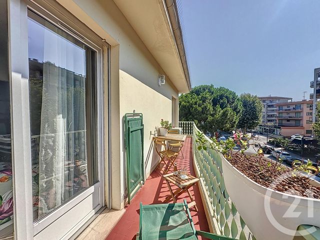 Afficher la photo en grand Appartement F3 à vendre - 3 pièces - 69.01 m2 - MANDELIEU LA NAPOULE - 06 - PROVENCE-ALPES-COTE-D-AZUR - Century 21 Marina Immobilier