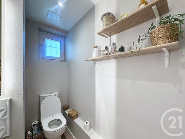 Afficher la photo en grand Appartement F3 à vendre - 3 pièces - 69.01 m2 - MANDELIEU LA NAPOULE - 06 - PROVENCE-ALPES-COTE-D-AZUR - Century 21 Marina Immobilier