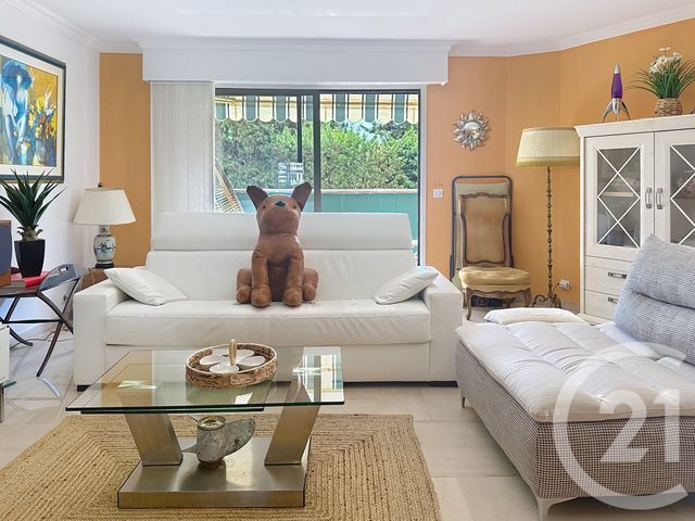 Appartement F3 à vendre - 3 pièces - 87.97 m2 - MANDELIEU LA NAPOULE - 06 - PROVENCE-ALPES-COTE-D-AZUR - Century 21 Marina Immobilier