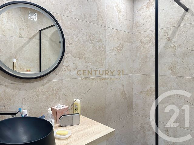 Appartement F1 à vendre - 2 pièces - 44.28 m2 - MANDELIEU LA NAPOULE - 06 - PROVENCE-ALPES-COTE-D-AZUR - Century 21 Marina Immobilier